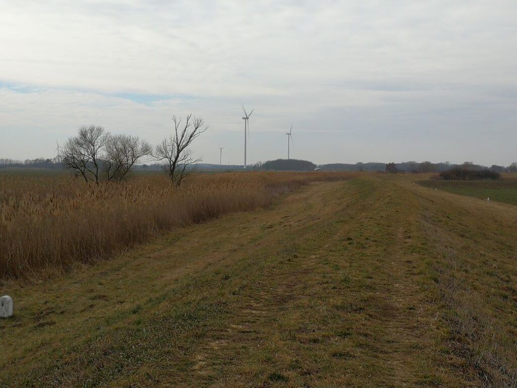 Gyöngyös patak töltésén Sárvár felé