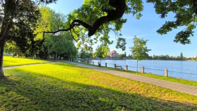 A Tatai vár és az Öreg-tó